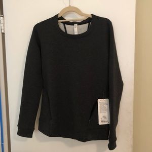 Lululemon sweatshirt NWT